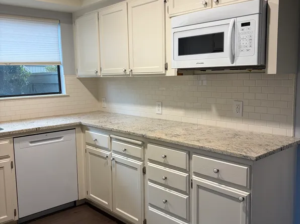 14357 Saratoga Ave APT D, Saratoga, CA 95070