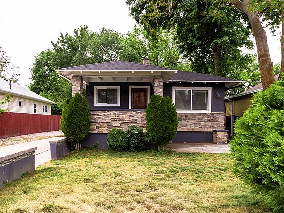 3rd image of 1749 S Grant Ave E