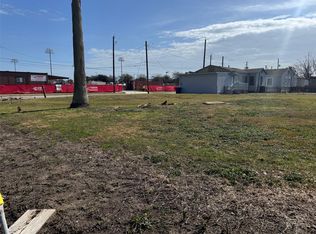 43rd Bernardo De Galvez, Galveston, TX 77550