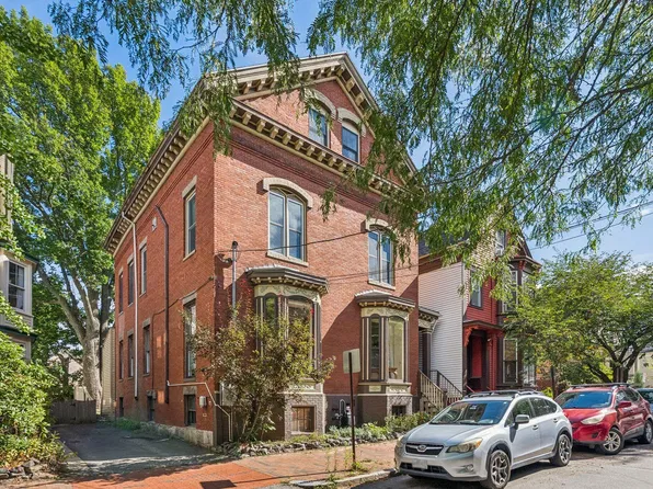 77 Carleton Street, Portland, ME 04102