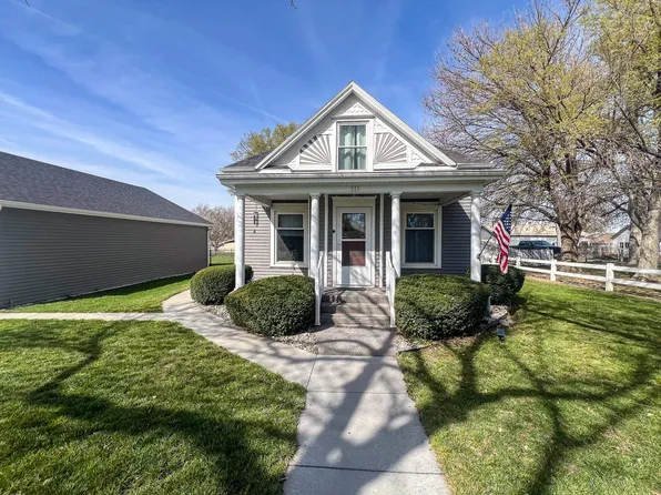 513 Kennedy St, Alma, NE 68920