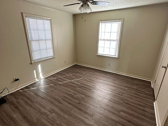 4th image of 214 E Grady St #C
