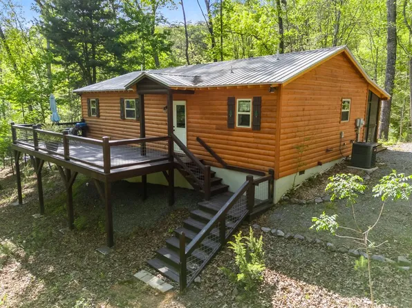 61 Quail Woods Rd., Murphy, NC 28906