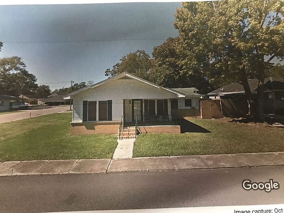 203 North Steele Ave  