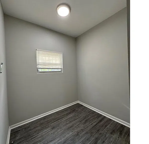500 N Edgewood St — Photo 5