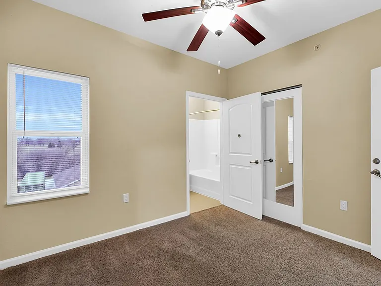 Copper View Apartments — Photo 65