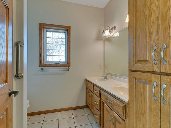 5th image of 1749 Knottingham Dr