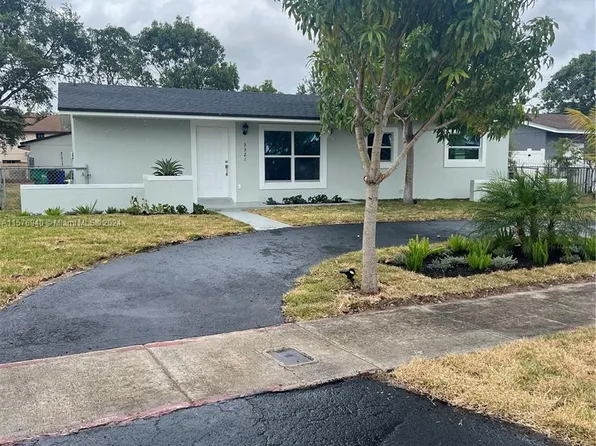 3321 NW 196th Ln, Miami Gardens, FL 33056