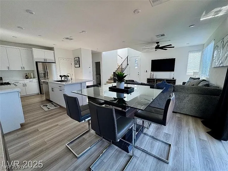 3220 Bertonico Ave — Photo 35