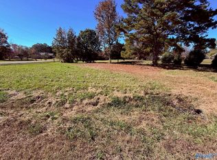 1320 Burger Cir, Gadsden, AL 35903