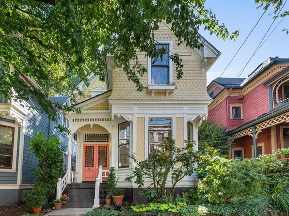 1720 NW Hoyt St, Portland, OR 97209