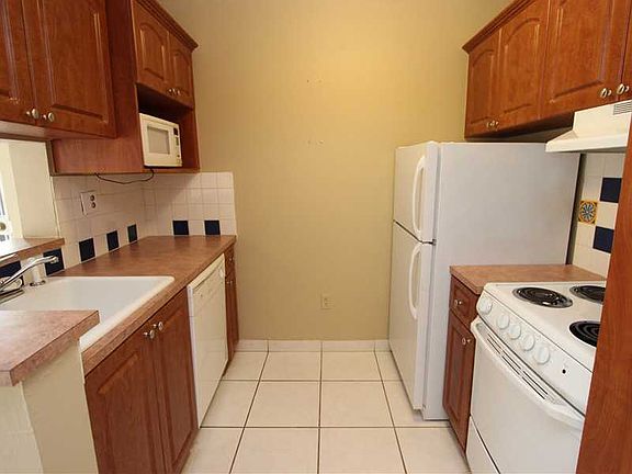 4th image of 10776 N Kendall Dr APT F13