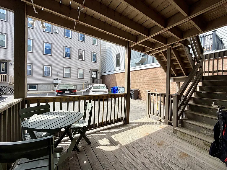 521 E 2nd St #1 — Photo 11