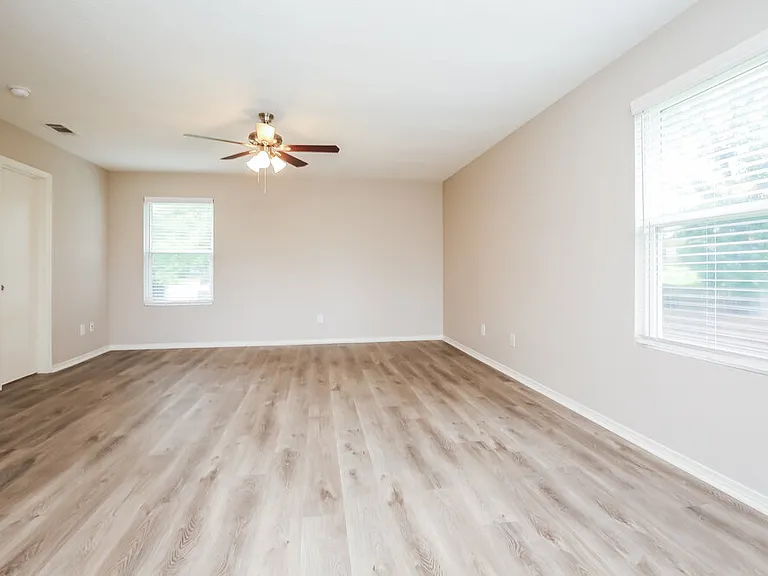 807 General Barksdale Dr — Photo 10