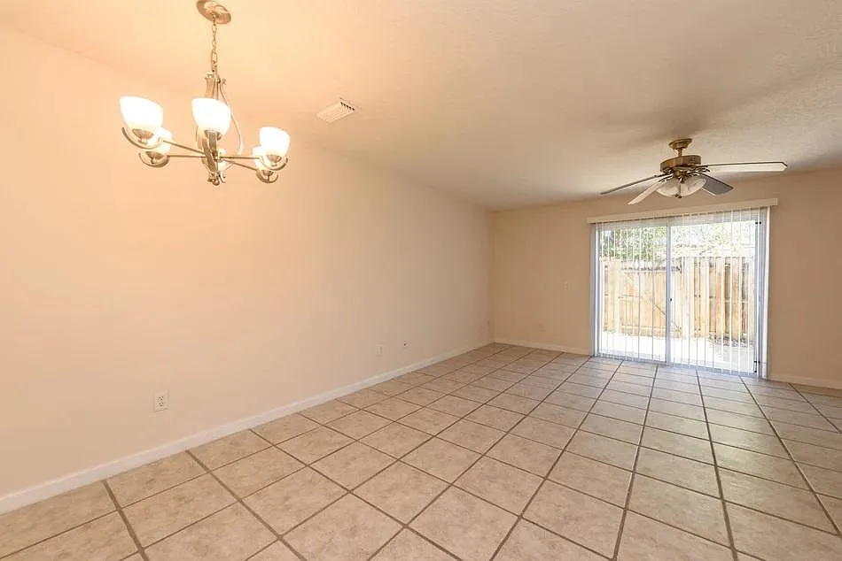 Building Photo - 1188 Gano Ave #239