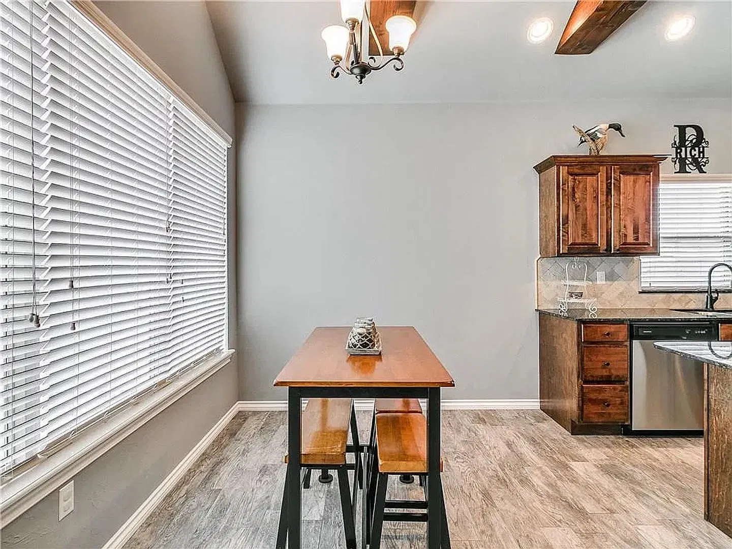 3-Bedroom Home with a Storm Shelter and Solar Panels — Photo 3