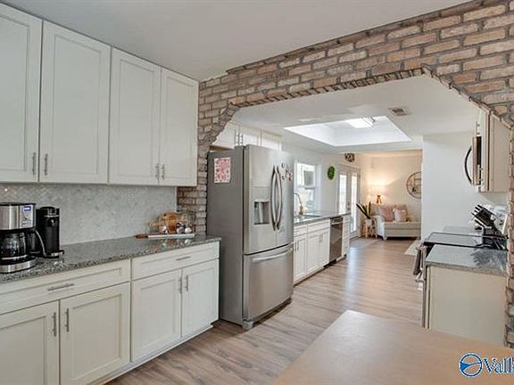 4th image of 2013 Wrenwood Dr SE