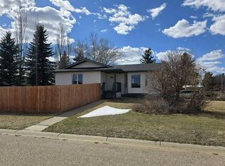 5 E Lawley Ave, Hughenden, AB T0B2E0