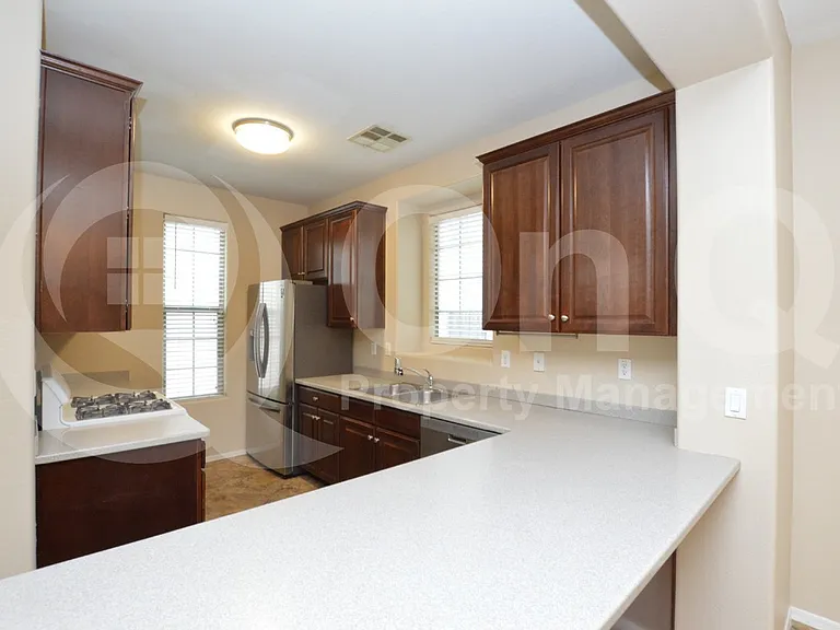 1453 S Sinova Ave — Photo 2