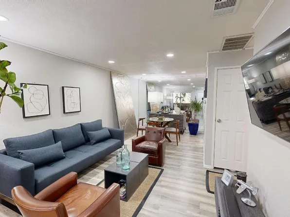 2825 N Los Felices Rd Unit 214, Palm Springs, CA 92262