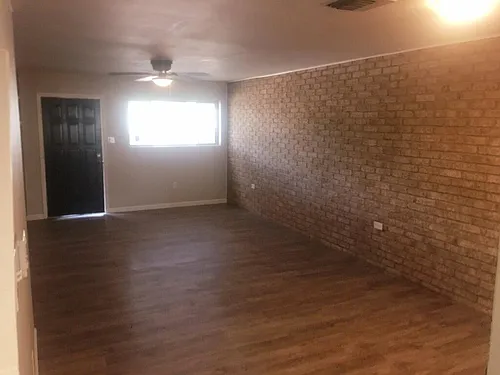 10625 Florida Blvd Photo 1