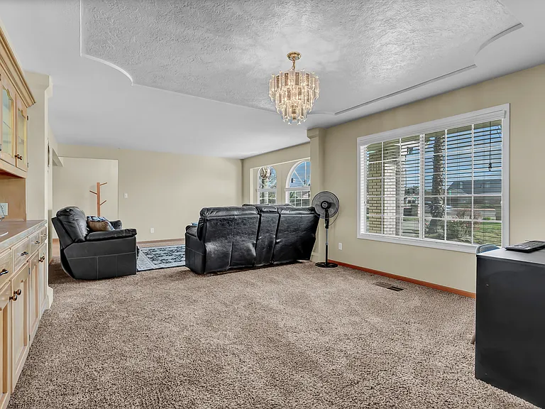 8454 12th Ave — Photo 38