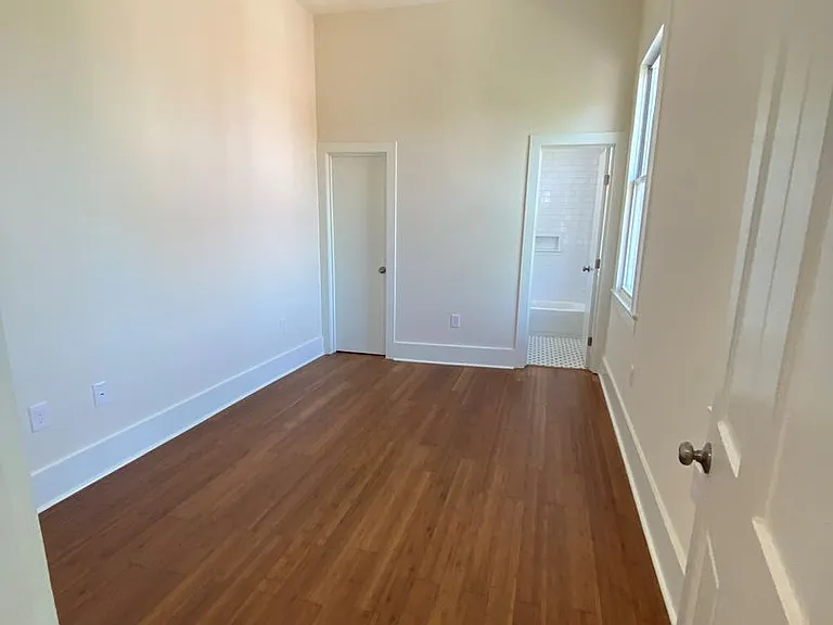 3233 Loyola Ave #1 — Photo 7