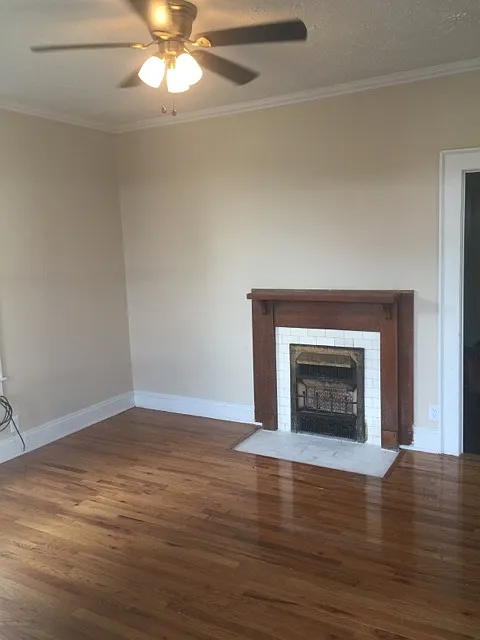 405 Russell St