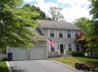 24 Crest Dr, Neptune, NJ 07753