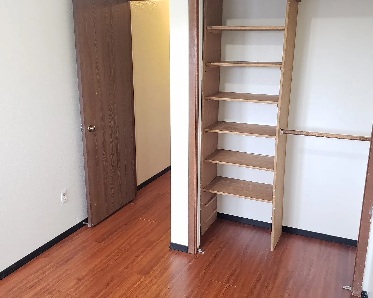 1 bed, 480 sqft, $1,295 — Photo 3