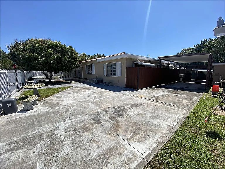1st image of 3302 SW 10th St #3