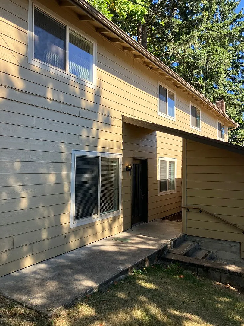Updated Duplex in West Salem — Photo 3