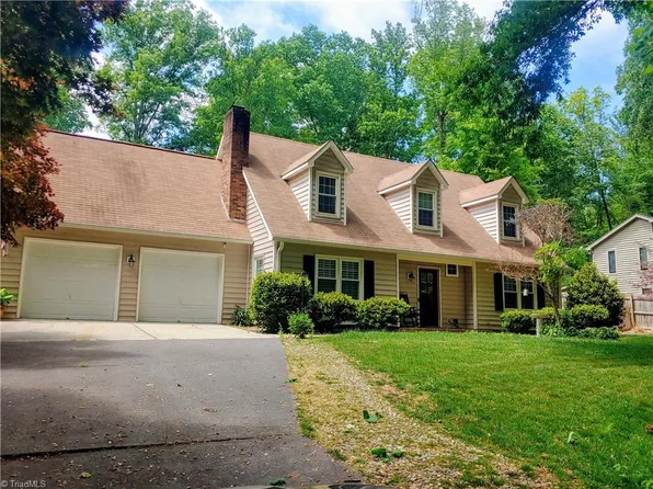 438 Valleymeade Dr, Kernersville, NC 27284