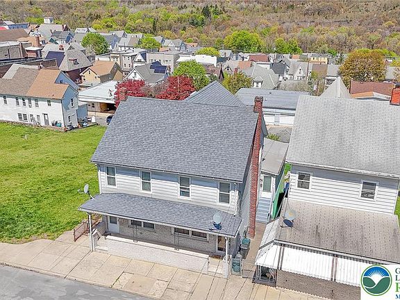 4th image of 221 E Abbott St