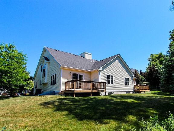2nd image of 9 Sycamore Pl