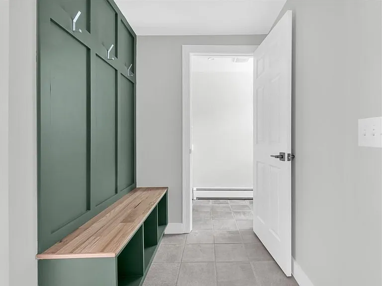7 Jay Dr — Photo 10