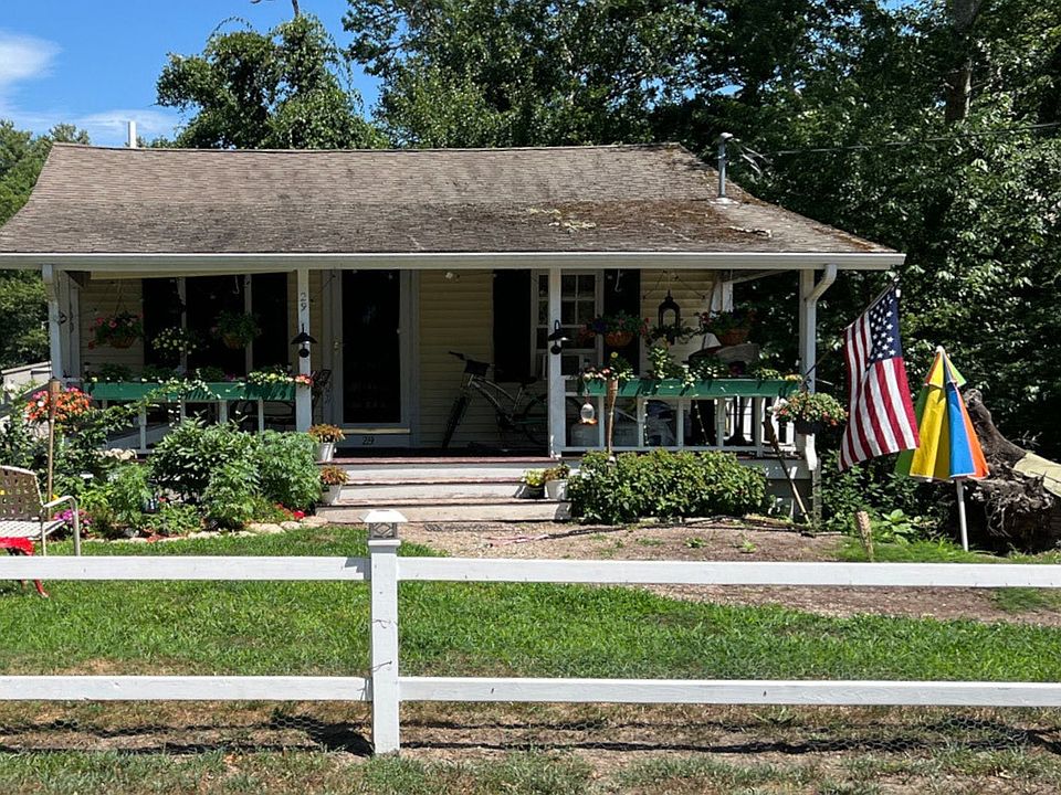 29 Parkwood Dr, Wareham, MA 02571 Zillow