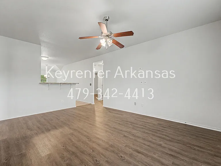 1106 S Spritz Dr — Photo 5