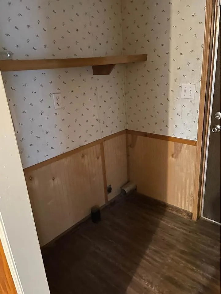 200 Private Road 1228 — Photo 2