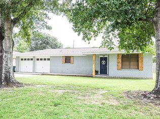 2800 Delta Dr, Port Arthur, TX 77642