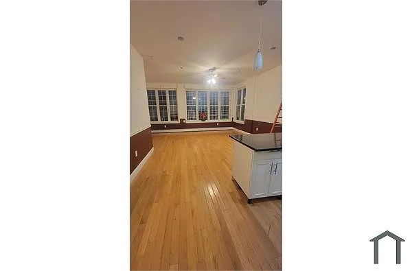 Building Photo - 3975 Paulding Ave #2