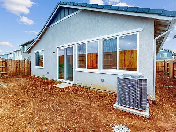 Starblossom 45 Exterior