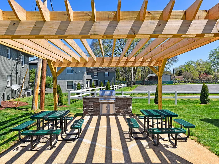 Grilling + Picnic Area