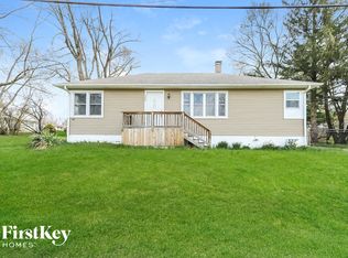 300 Pine Ave, Lockport, IL 60441