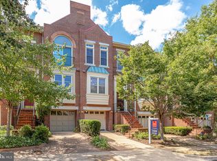 3830 Charles Ave, Alexandria, VA 22305