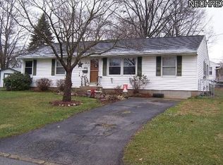 1020 Hoover Dr, Ashland, OH 44805