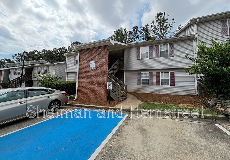306 Commons Dr #306