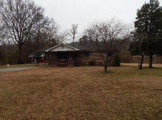 2901 Beech Creek Loop, Clifton, TN 38425