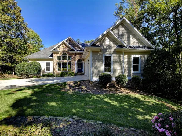 11051 Fairview Church Rd, Seneca, SC 29672