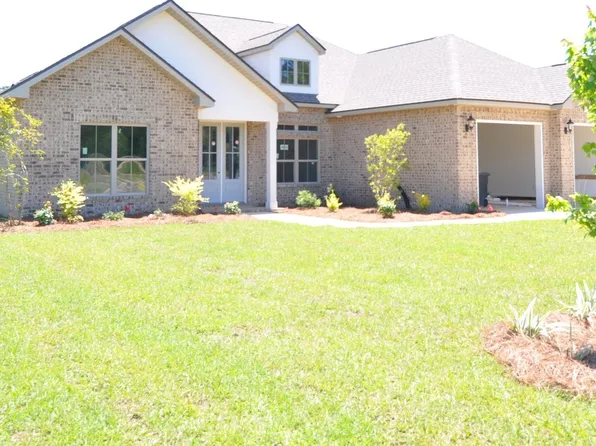426 Bella Dr, Enterprise, AL 36330